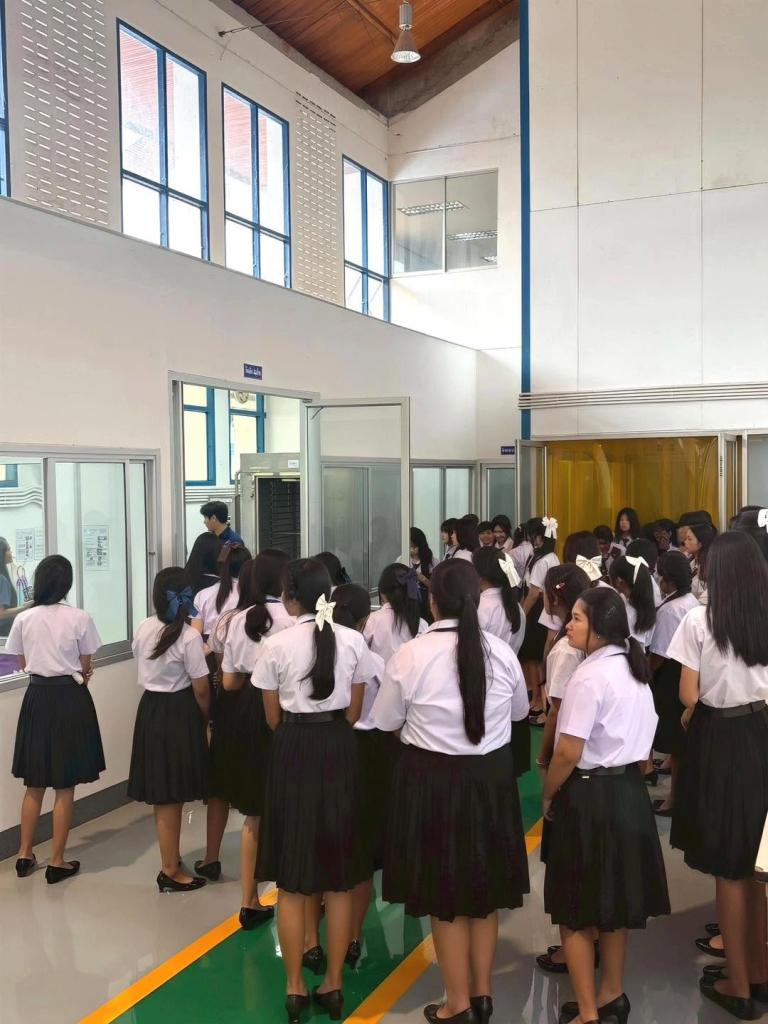 ยินดีต้อนรับคณะศึกษาดูงาน จากวิทยาลัยการอาชีพกุมภวาปี