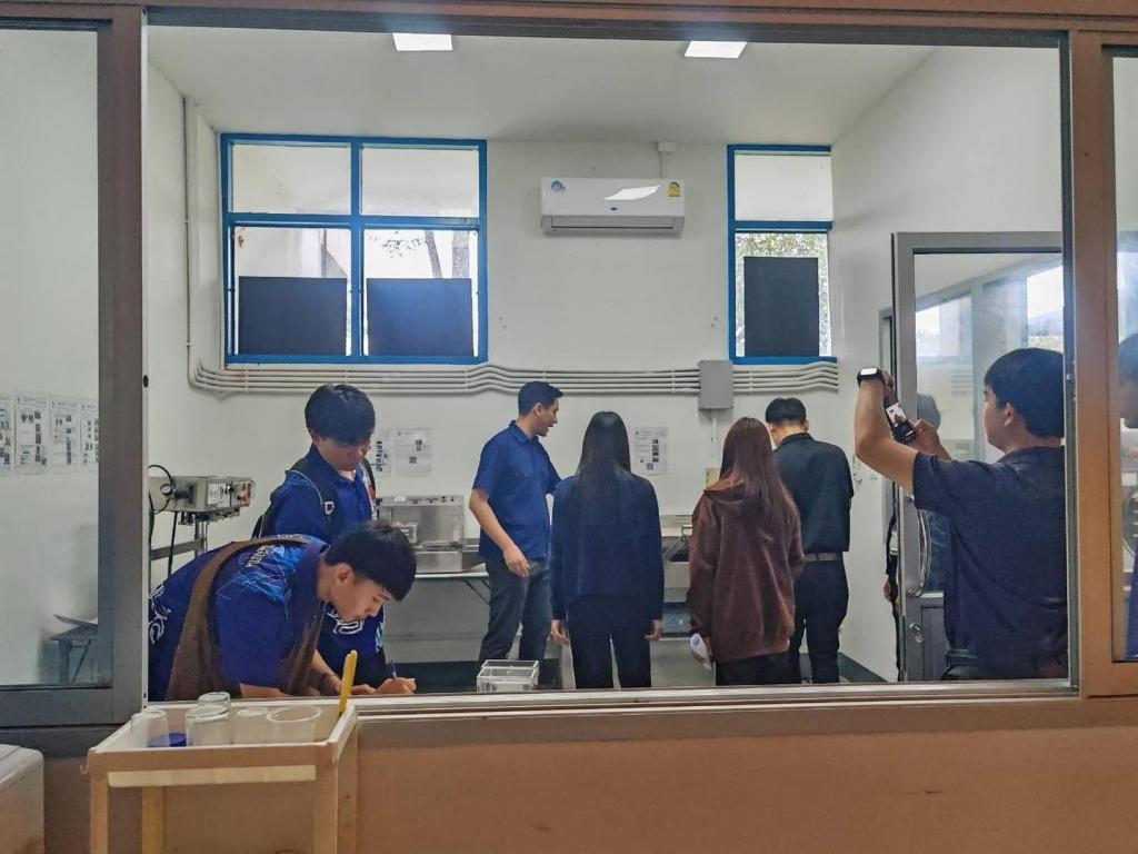ยินดีต้อนรับคณะศึกษาดูงาน จากวิทยาลัยการอาชีพหนองหาน