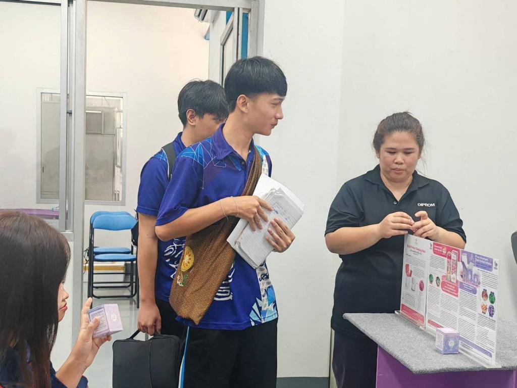 ยินดีต้อนรับคณะศึกษาดูงาน จากวิทยาลัยการอาชีพหนองหาน