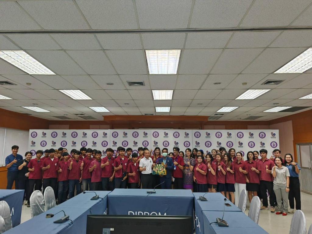 ยินดีต้อนรับคณะศึกษาดูงาน จากวิทยาลัยเทคโนโลยี​สีชมพู
