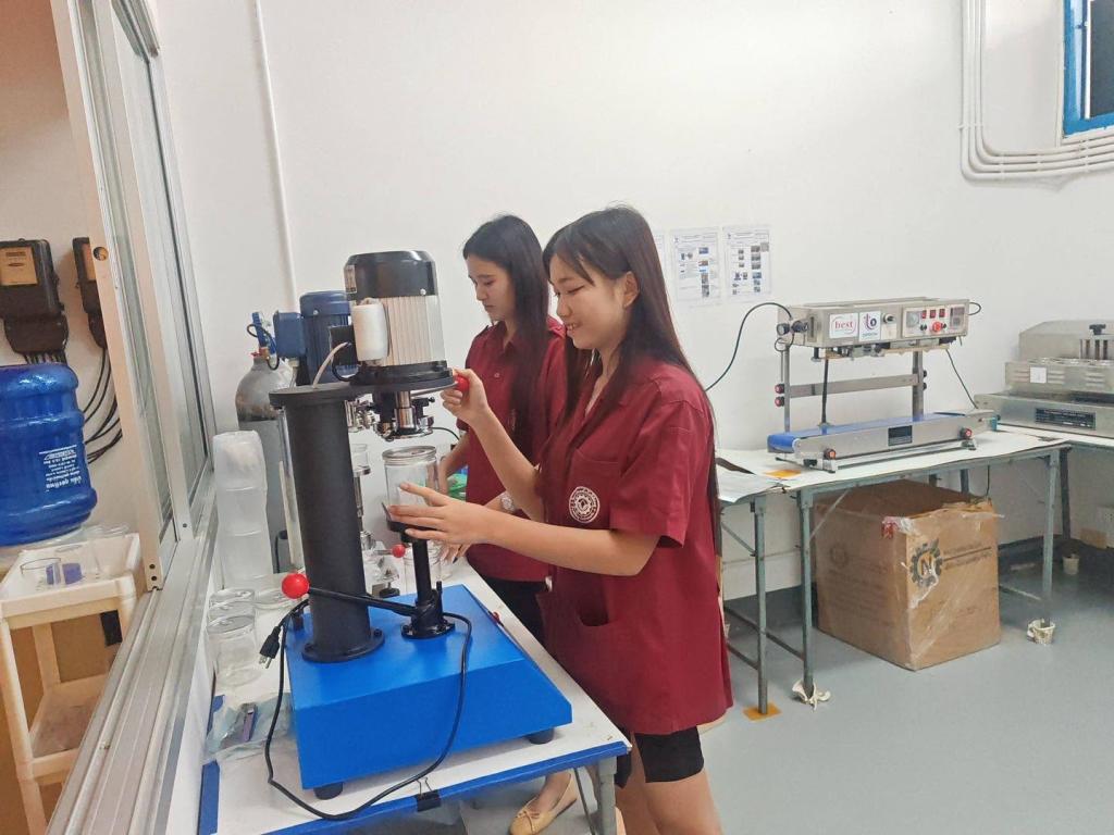 ยินดีต้อนรับคณะศึกษาดูงาน จากวิทยาลัยเทคโนโลยี​สีชมพู