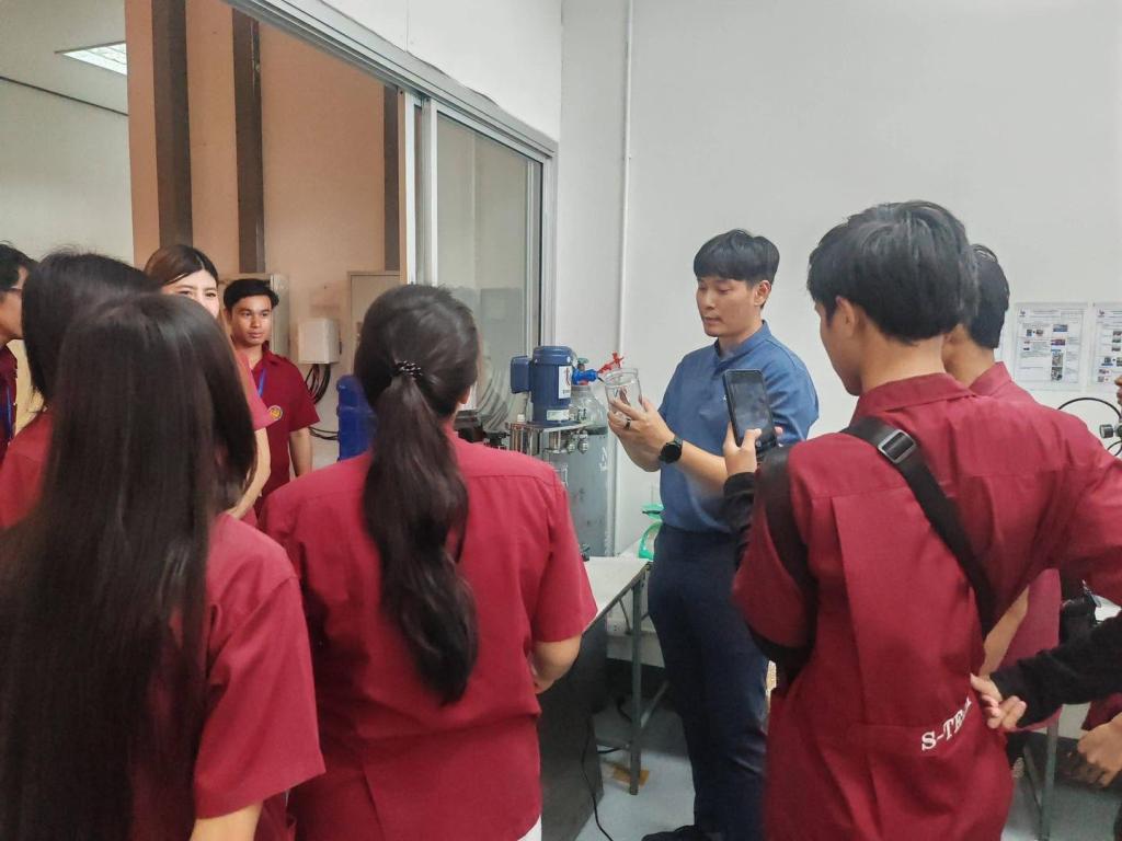 ยินดีต้อนรับคณะศึกษาดูงาน จากวิทยาลัยเทคโนโลยี​สีชมพู